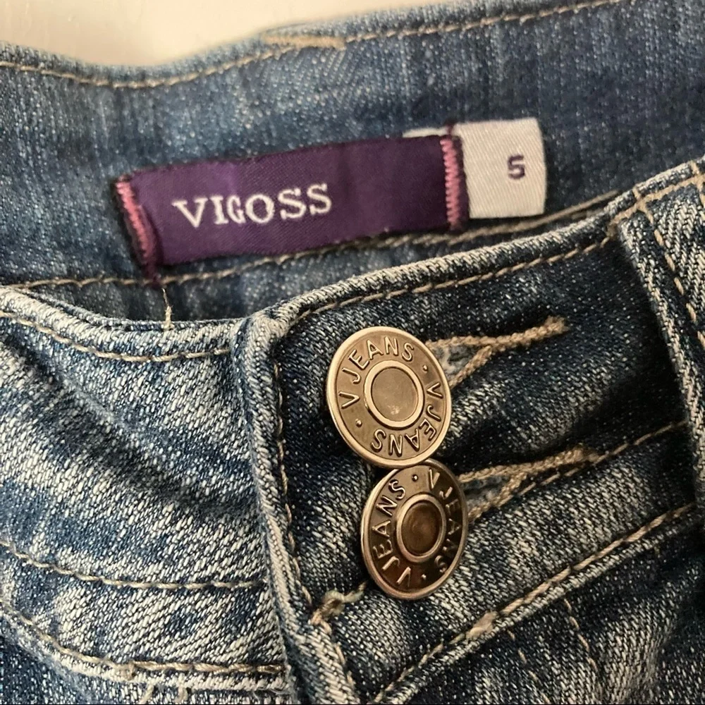 Vigoss Distressed Denim Low-Rise Jean Capris 5